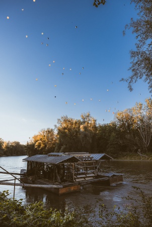 The largest aviation event in Slovenia was taking place between 16th and 23th September in Murska Sobota. More than 100 Hot Air Balloons were present in competition. 500+ more pics from this event can be found here.