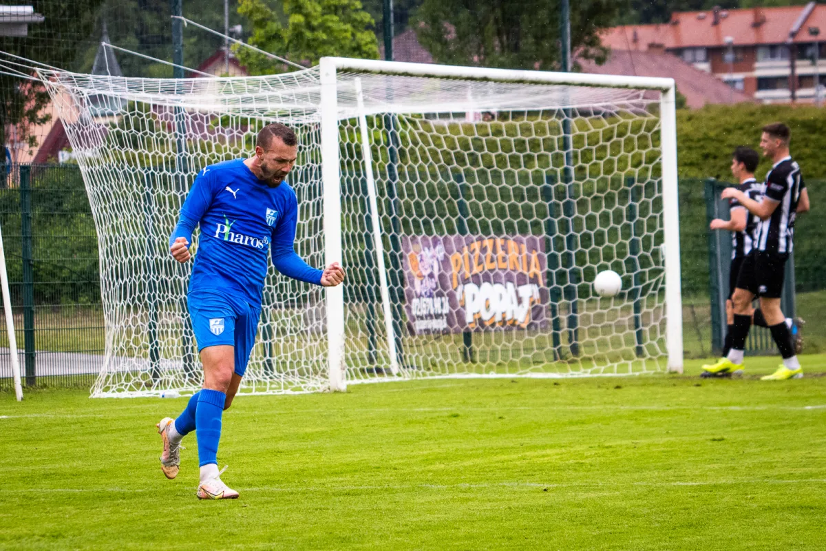 Football match between NK Nafta and Bilje for 2.SNL