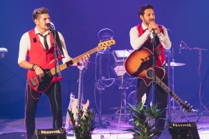 Geza with Jasmin Stavros, Čuki, Natalija Verboten, Dejan Vunjak and many more guests.