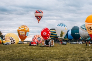 The largest aviation event in Slovenia was taking place between 16th and 23th September in Murska Sobota. More than 100 Hot Air Balloons were present in competition. 500+ more pics from this event can be found here.