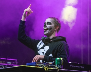 Alle Farben performing at Halloween event in Rakičan 2019.