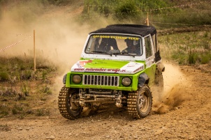 Competitors competed in two different disciplines. In the skill test, where speed is important, and in the hard test, where the track leads through mud and up a hill.