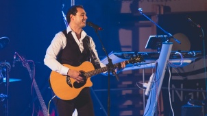 Geza with Jasmin Stavros, Čuki, Natalija Verboten, Dejan Vunjak and many more guests.