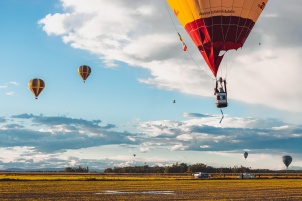 The largest aviation event in Slovenia was taking place between 16th and 23th September in Murska Sobota. More than 100 Hot Air Balloons were present in competition. 500+ more pics from this event can be found here.