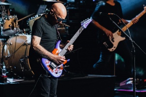 Legendary guitarist Joe Satriani took the stage at the Wiener Stadthalle in Vienna, Austria, for what would prove to be a truly unforgettable concert experience.