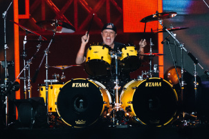 Vienna felt the earth move! Metallica brought the M72 World Tour to a thunderous close at Racino, leaving a night of headbanging anthems and scorching riffs etched in metal history. Pictures were captured from record 100m distance.