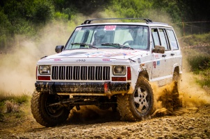 Competitors competed in two different disciplines. In the skill test, where speed is important, and in the hard test, where the track leads through mud and up a hill.
