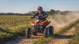 Friends, beers and some dust in the air.