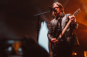 Alter Bridge performing in Vienna, Austria on Pawns &amp; Kings tour.