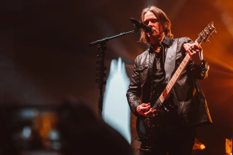 Alter Bridge, photograph 5