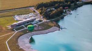 Pre-Hotairballoon championship took place in Murska Sobota with airplane stunt show on the first day.