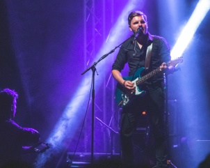 Luka Basi with his band performing at masion Rakičan.