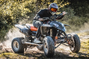 Friends, beers and some dust in the air.