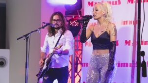 Alya performing in shopping center Maximus