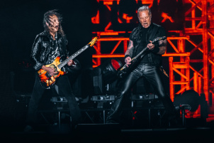 Vienna felt the earth move! Metallica brought the M72 World Tour to a thunderous close at Racino, leaving a night of headbanging anthems and scorching riffs etched in metal history. Pictures were captured from record 100m distance.