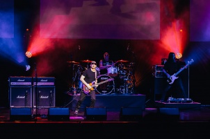 Legendary guitarist Joe Satriani took the stage at the Wiener Stadthalle in Vienna, Austria, for what would prove to be a truly unforgettable concert experience.
