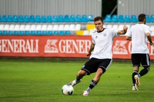 NŠ Mura vs. Olimpija Ljubljana, Frist slovenian league.