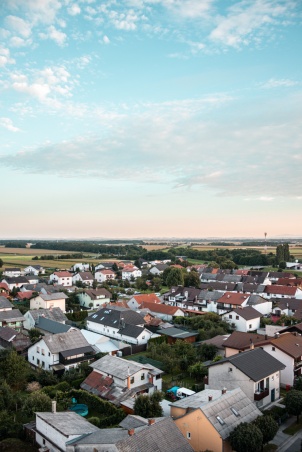 Pre-Hotairballoon championship took place in Murska Sobota with airplane stunt show on the first day.