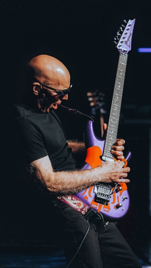 Legendary guitarist Joe Satriani took the stage at the Wiener Stadthalle in Vienna, Austria, for what would prove to be a truly unforgettable concert experience.