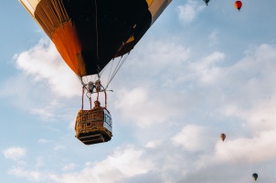 The largest aviation event in Slovenia was taking place between 16th and 23th September in Murska Sobota. More than 100 Hot Air Balloons were present in competition. 500+ more pics from this event can be found here.