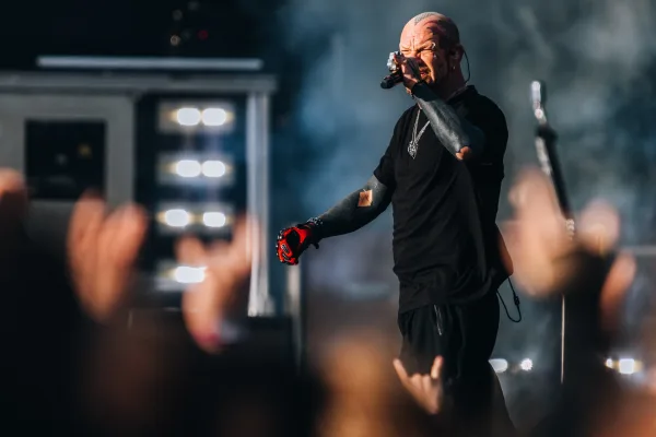Vienna gets a front-row view of Five Finger Death Punch's mayhem! Dive into the band's energy, the mosh pit's fury, and all the fire-fueled madness. Crank up the volume and see the concert through a new zoom lens!