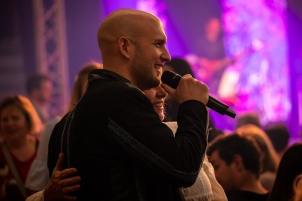 Marko Škugor and Dražen Zečič performing in Murska Sobota.