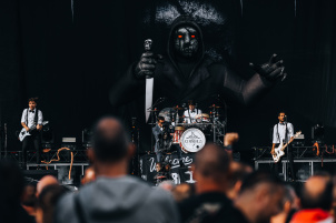 Racino Rocks in Vienna braces for the chaos of Ice Nine Kills! Prepare for flaming guitars, crowd surfers, and the electrifying energy of their live show captured through a photographer's lens.