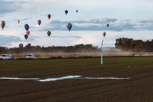 The largest aviation event in Slovenia was taking place between 16th and 23th September in Murska Sobota. More than 100 Hot Air Balloons were present in competition. 500+ more pics from this event can be found here.