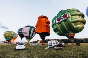 The largest aviation event in Slovenia was taking place between 16th and 23th September in Murska Sobota. More than 100 Hot Air Balloons were present in competition. 500+ more pics from this event can be found here.