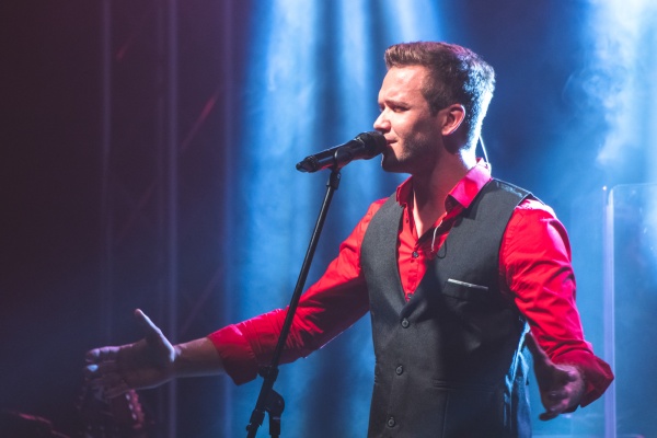 Luka Basi performing at masion Rakičan