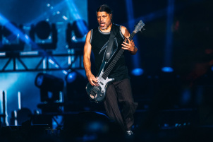 Vienna felt the earth move! Metallica brought the M72 World Tour to a thunderous close at Racino, leaving a night of headbanging anthems and scorching riffs etched in metal history. Pictures were captured from record 100m distance.