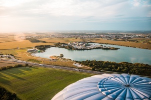 Pre-Hotairballoon championship took place in Murska Sobota with airplane stunt show on the first day.