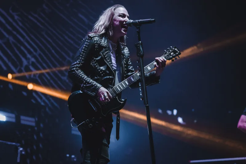 Halestorm, photograph 3