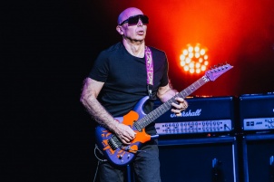 Legendary guitarist Joe Satriani took the stage at the Wiener Stadthalle in Vienna, Austria, for what would prove to be a truly unforgettable concert experience.