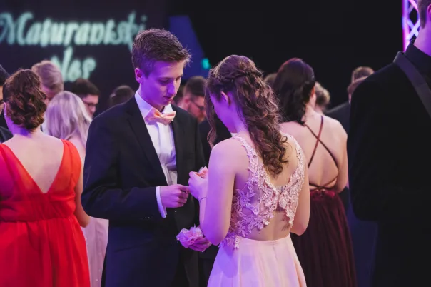 Prom dance, photograph 9