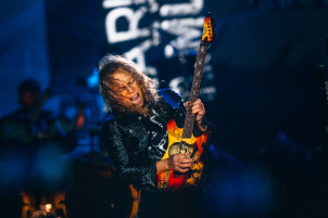 Vienna felt the earth move! Metallica brought the M72 World Tour to a thunderous close at Racino, leaving a night of headbanging anthems and scorching riffs etched in metal history. Pictures were captured from record 100m distance.