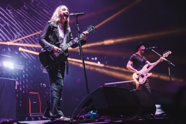 Halestorm, photograph 7