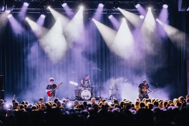 Wolfmother, photograph 10