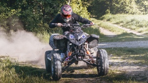 Friends, beers and some dust in the air.