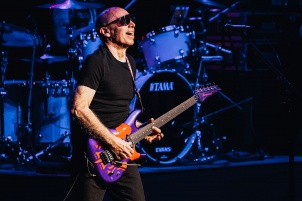 Legendary guitarist Joe Satriani took the stage at the Wiener Stadthalle in Vienna, Austria, for what would prove to be a truly unforgettable concert experience.