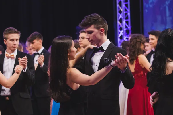 Prom dance, photograph 12